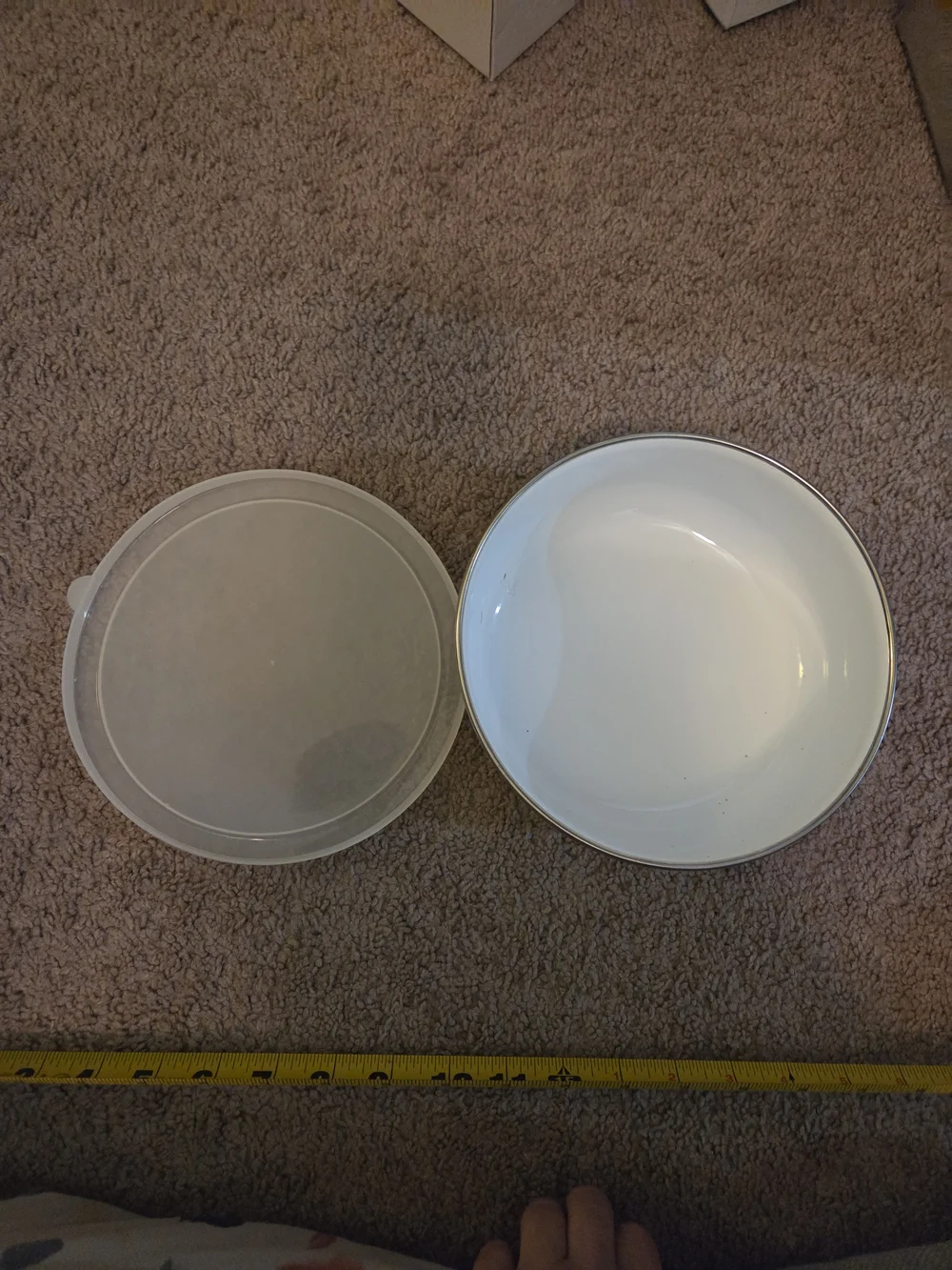 Vintage Enamel Stackable Holiday Holly Mixing Bowls with Lids - White and Green